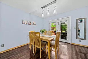 1393 Bryn Mawr St, Rockford, IL 61107 - Photo 10