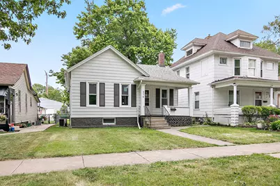 974 S Washington Avenue, Kankakee, IL 60901 - Photo 1