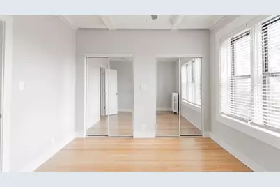 1409 E 61st Place #2, Chicago, IL 60637 - Photo 6
