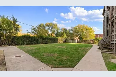 1409 E 61st Place #2, Chicago, IL 60637 - Photo 10
