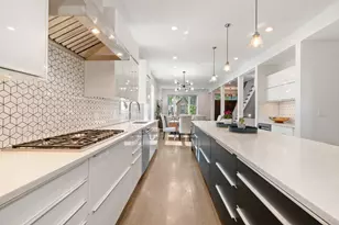 2312 W Charleston St, Chicago, IL 60647 - Photo 8