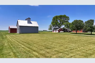 17331 Hillside Road, Morrison, IL 61270 - Photo 2