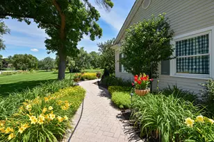 381 Grayfriars Ln, Inverness, IL 60067 - Photo 24