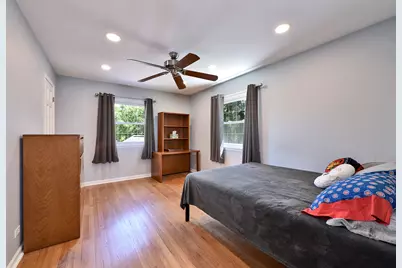 381 Grayfriars Lane, Inverness, IL 60067 - Photo 16