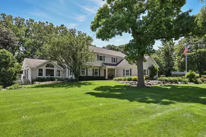 381 Grayfriars Lane, Inverness, IL 60067 - Photo 1