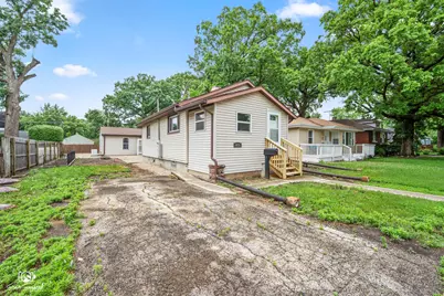 413 S May Street, Joliet, IL 60436 - Photo 2