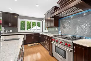 1906 Stoddard Ave, Wheaton, IL 60187 - Photo 16