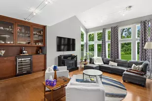 1906 Stoddard Ave, Wheaton, IL 60187 - Photo 8