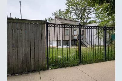 5651 W Grand Avenue, Chicago, IL 60639 - Photo 2