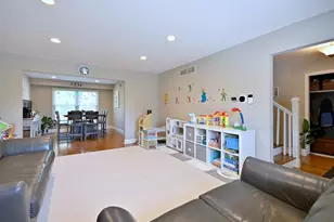 1350 W Barnwall Dr, Addison, IL 60101 - Photo 8