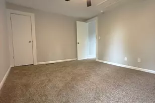 409 E Chestnut St, Paxton, IL 60957 - Photo 14