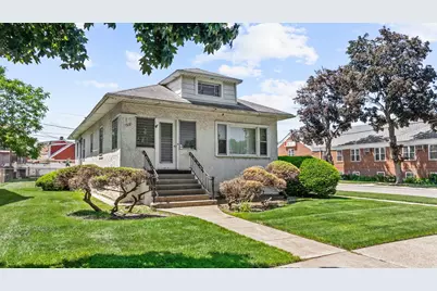 1218 N 18th Avenue, Melrose Park, IL 60160 - Photo 1