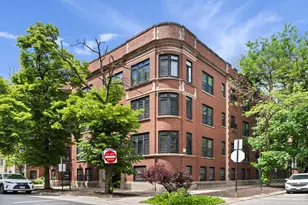 510 W Surf St, Chicago, IL 60657 - Photo 1