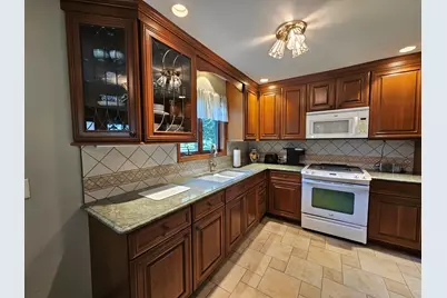 48 N Market Street, Momence, IL 60954 - Photo 6