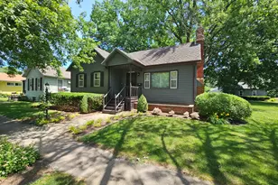 48 N Market St, Momence, IL 60954 - Photo 2