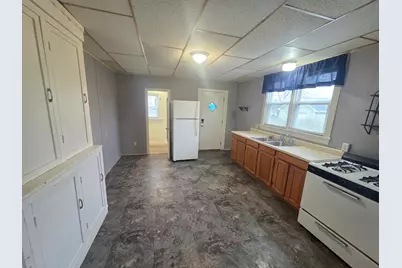 221 S Mill Street, Pontiac, IL 61764 - Photo 14