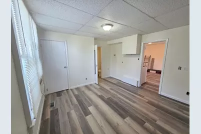 221 S Mill Street, Pontiac, IL 61764 - Photo 12