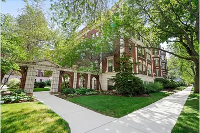 496 Sheridan Road #1, Evanston, IL 60202 - Photo 2
