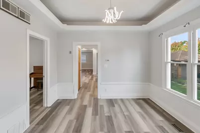9412 S Homan Avenue, Evergreen Park, IL 60805 - Photo 6