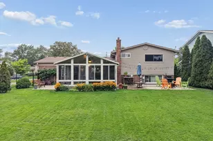 407 W Tanglewood Dr, Arlington Heights, IL 60004 - Photo 26