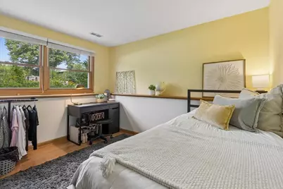 407 W Tanglewood Drive, Arlington Heights, IL 60004 - Photo 20