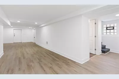 7000 S Eberhart Avenue, Chicago, IL 60637 - Photo 12