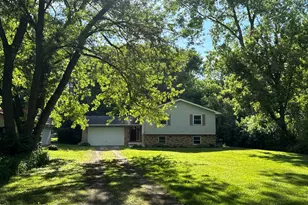 8421 Hickory Nut Grove Rd, Cary, IL 60013 - Photo 1