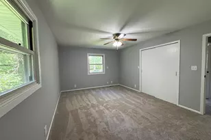 8421 Hickory Nut Grove Rd, Cary, IL 60013 - Photo 14