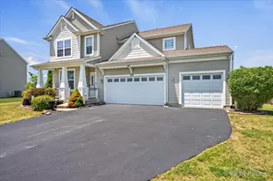 909 Avalon Way, Minooka, IL 60447 - Photo 2