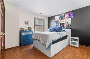 204 Racquet Club Ct, Hinsdale, IL 60521 - Photo 10