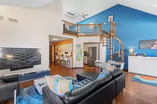 204 Racquet Club Ct, Hinsdale, IL 60521 - Photo 6