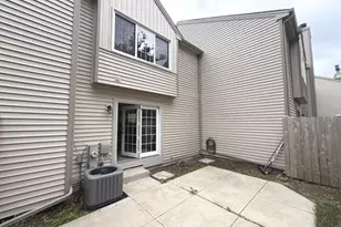 1953 Bayview Ln, Aurora, IL 60506 - Photo 14