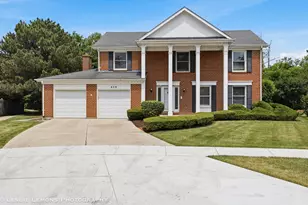 859 Evergreen Ave, Glen Ellyn, IL 60137 - Photo 1
