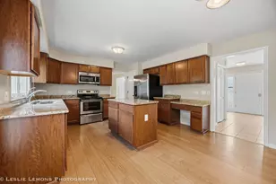 859 Evergreen Ave, Glen Ellyn, IL 60137 - Photo 6