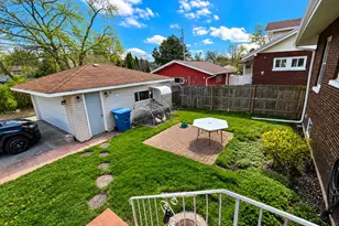 270 W 16th St, Chicago Heights, IL 60411 - Photo 2