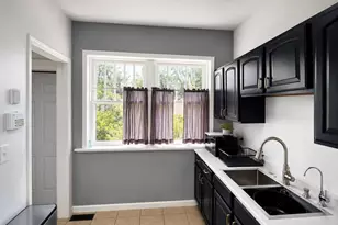 270 W 16th St, Chicago Heights, IL 60411 - Photo 12