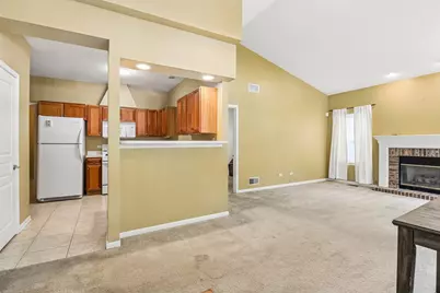 2722 Kendall Crossing, Johnsburg, IL 60051 - Photo 4