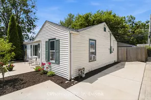 213 Belle Aire Ave, Bourbonnais, IL 60914 - Photo 2