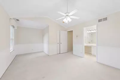 641 Bridle Court #641, Lakemoor, IL 60051 - Photo 18