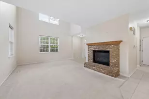 641 Bridle Ct, Lakemoor, IL 60051 - Photo 6
