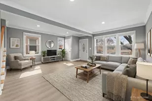 5252 N Mulligan Ave, Chicago, IL 60630 - Photo 2
