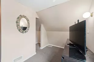 2407 Hermon Ave, Zion, IL 60099 - Photo 12