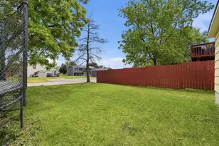 2407 Hermon Ave, Zion, IL 60099 - Photo 22
