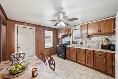 2407 Hermon Avenue, Zion, IL 60099 - Photo 6