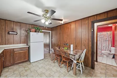 2407 Hermon Avenue, Zion, IL 60099 - Photo 8