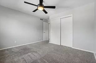 1931 Blackthorn Dr, Champaign, IL 61821 - Photo 22