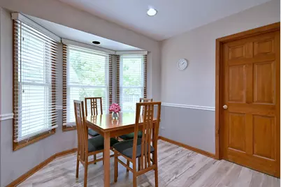 88 Jansen Lane, Vernon Hills, IL 60061 - Photo 8