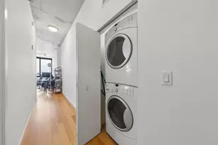235 W Van Buren St, Chicago, IL 60607 - Photo 2
