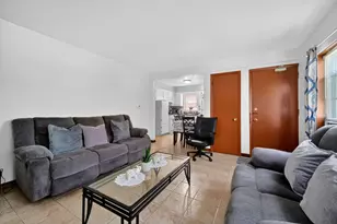 227 S Hale St, Addison, IL 60101 - Photo 8