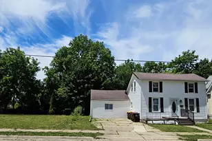 218 Oakwood Ave, Rockford, IL 61101 - Photo 4